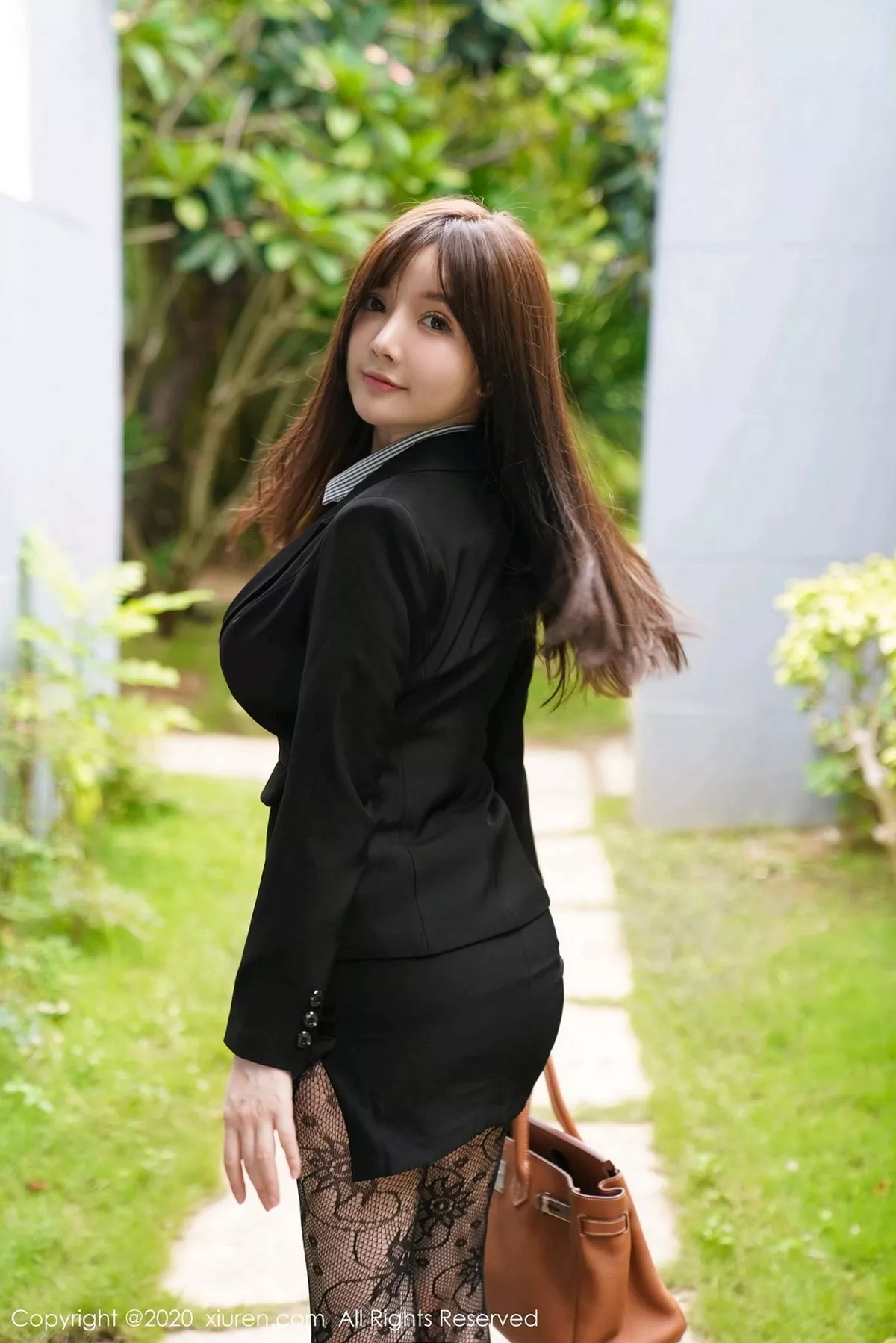 图片[8]-[XiuRen秀人网]第2725期糯美子写真-秀人集