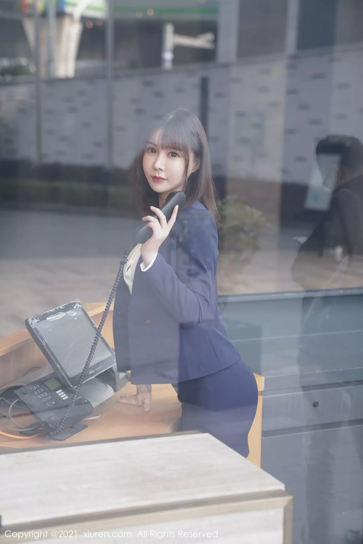 图片[21]-[XiuRen秀人网]第3221期晓鱼酱写真-秀人集